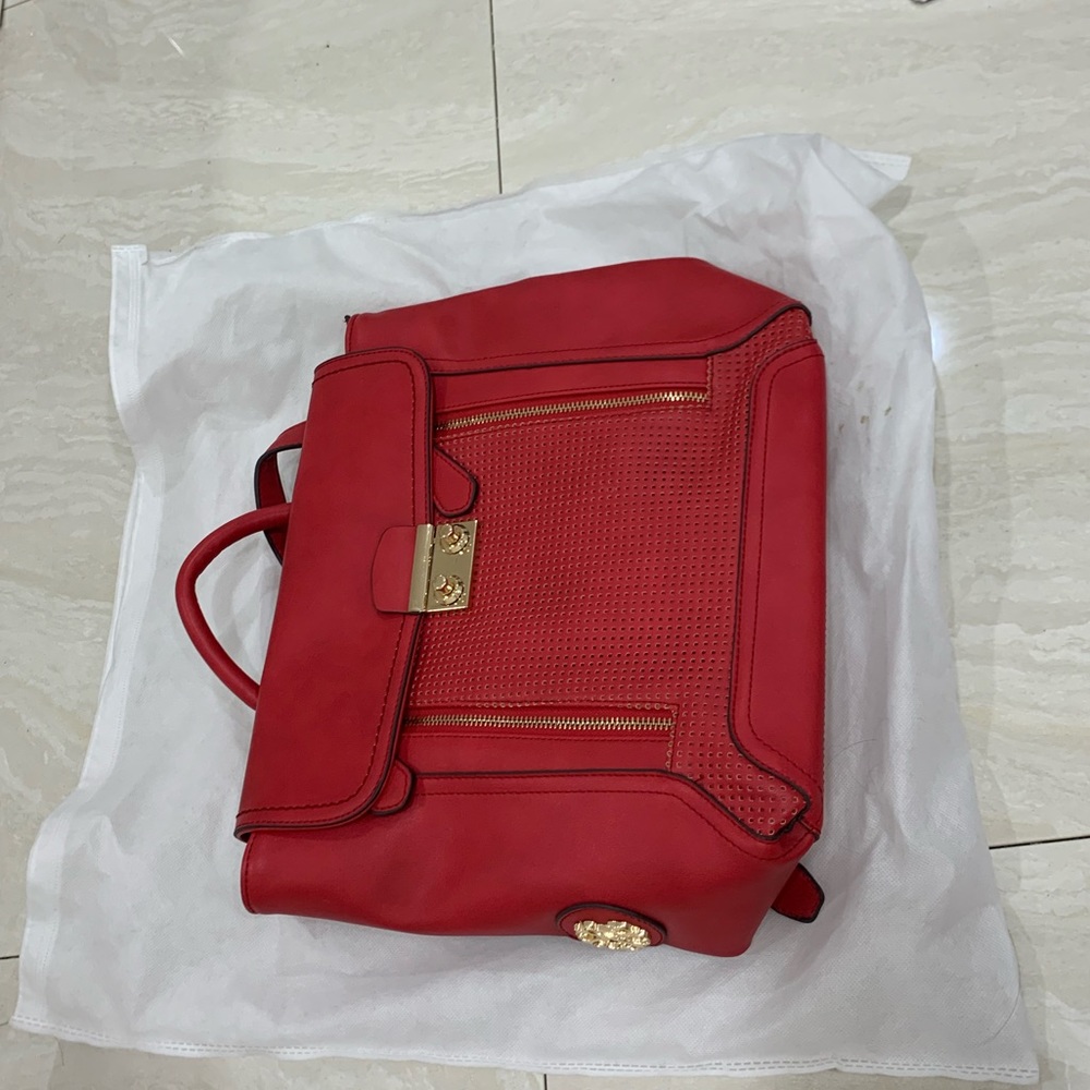 Brand new Purse